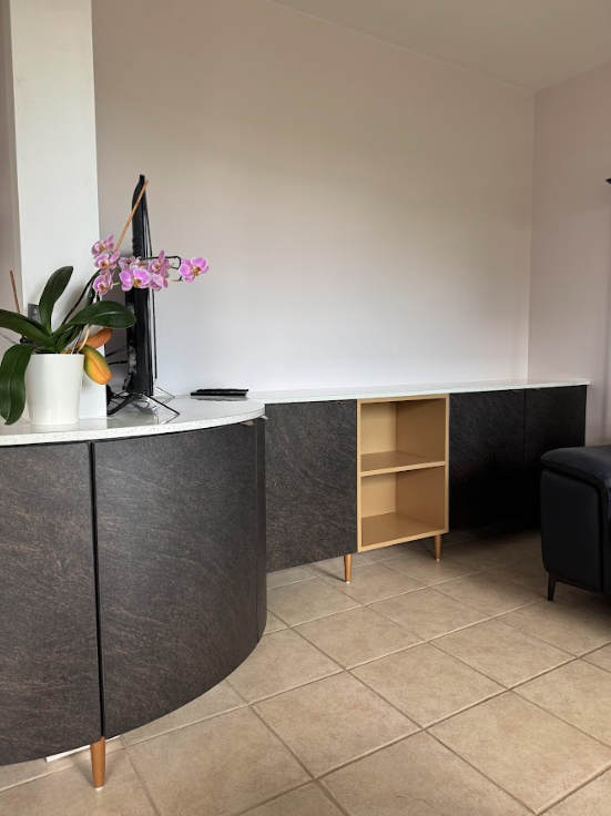 Buffet contemporain arrondi