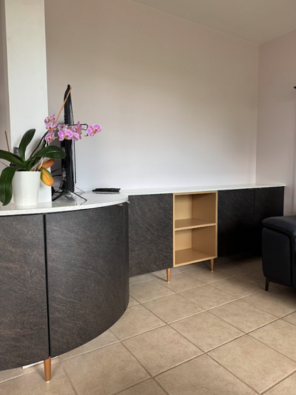 Buffet contemporain arrondi