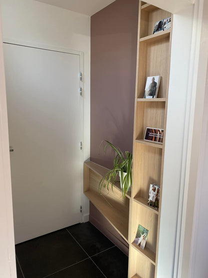 Chambre sous combles en bois clair