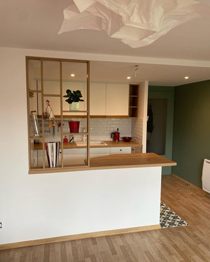 Cuisine blanche et bois clair