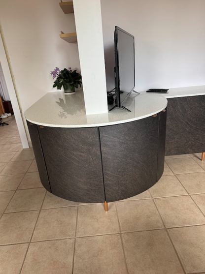 Buffet contemporain arrondi