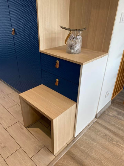 Meuble sous escalier bleu