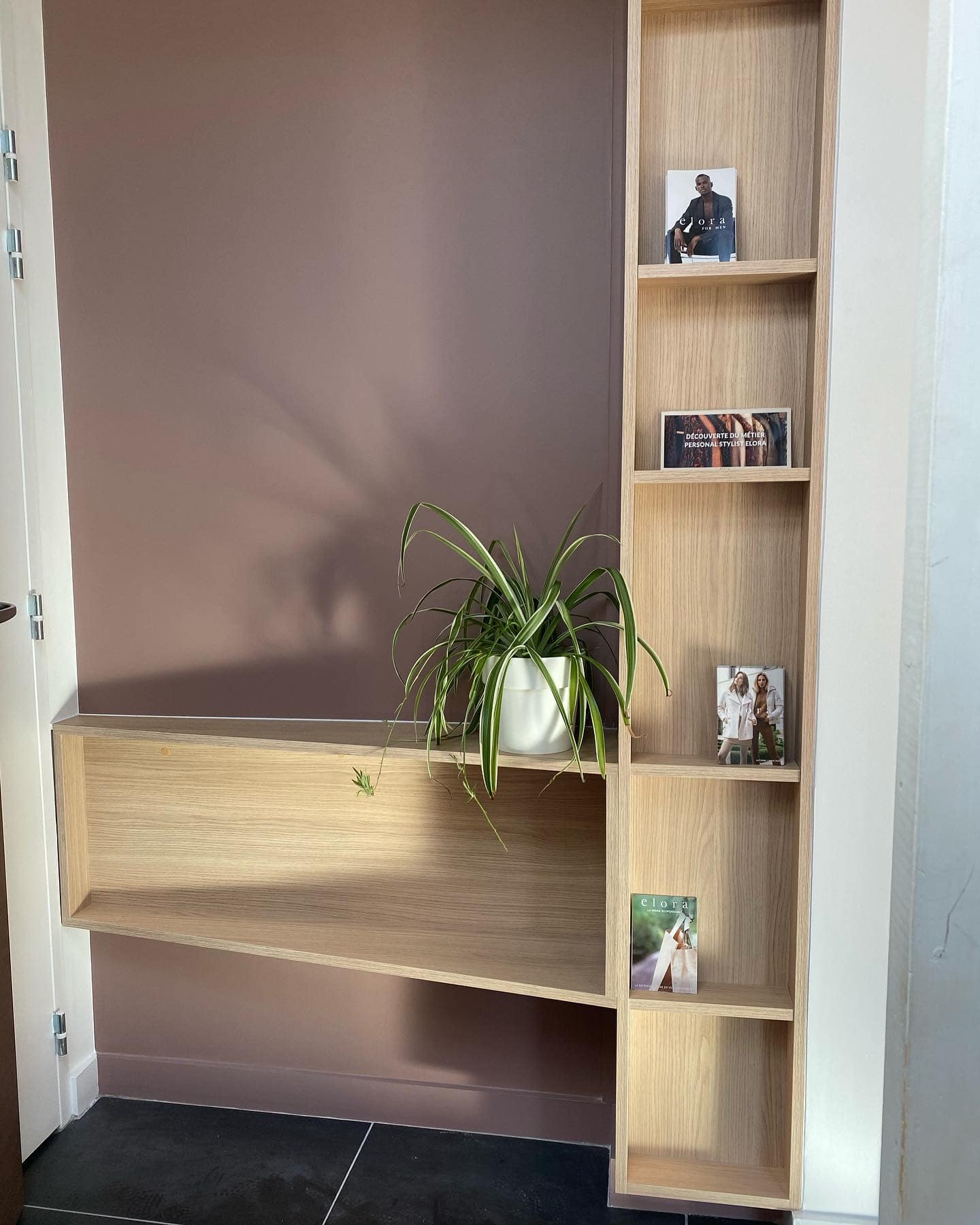 Chambre sous combles en bois clair